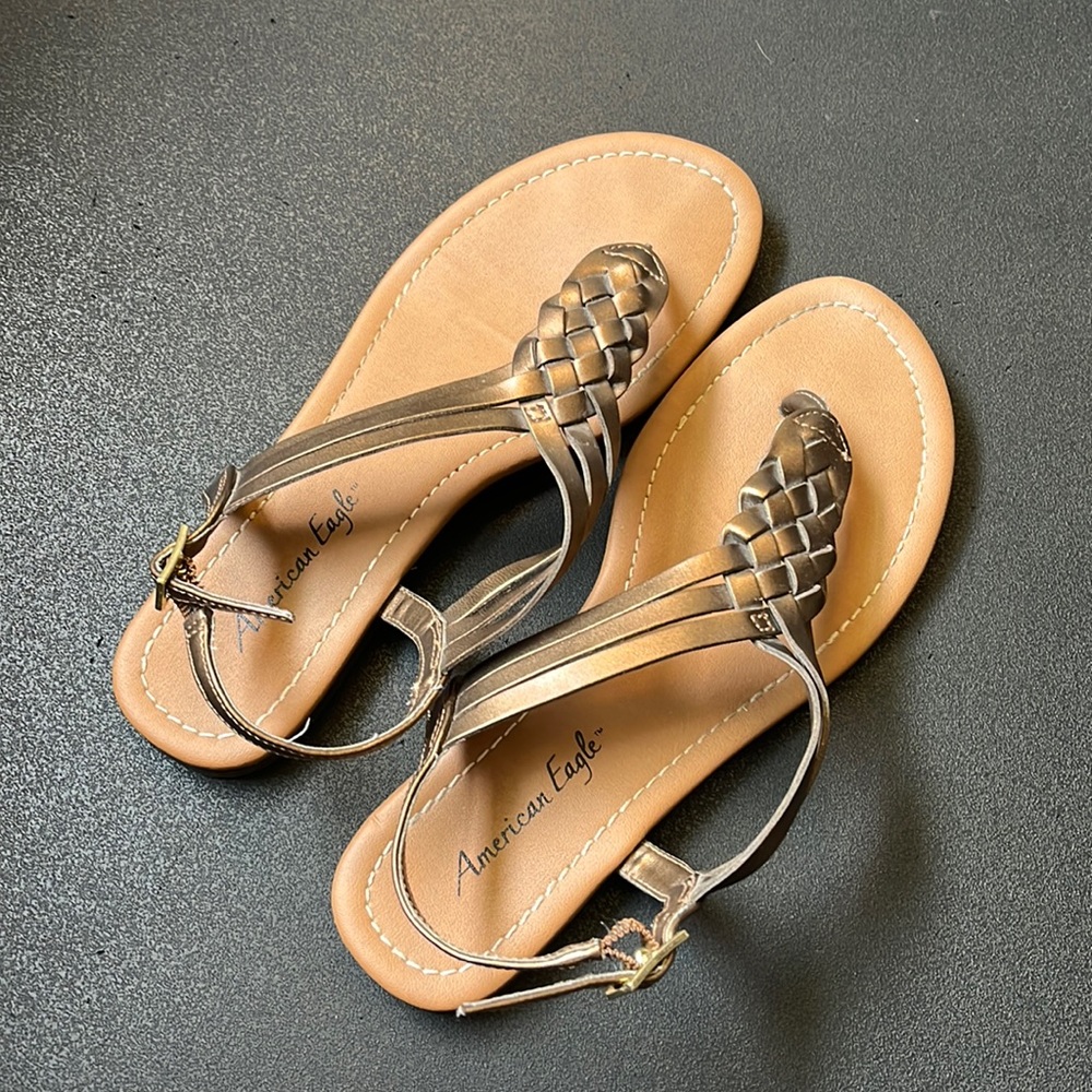 Size 6 American Eagle Bronze Metallic Sandal